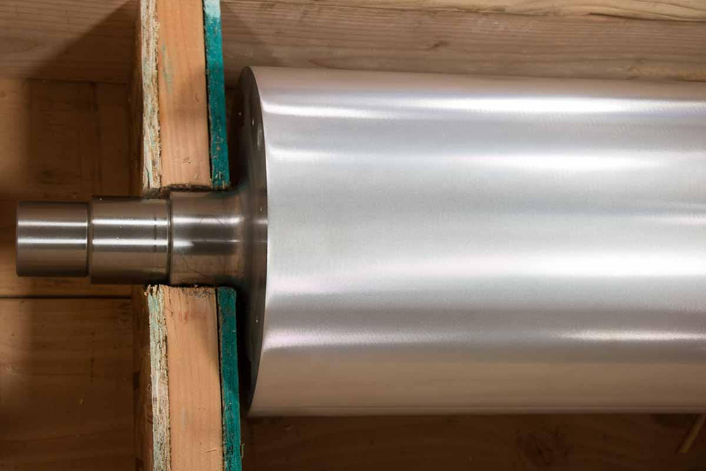 MECA Solutions’ corrugating adhesive rolls help optimize glue use